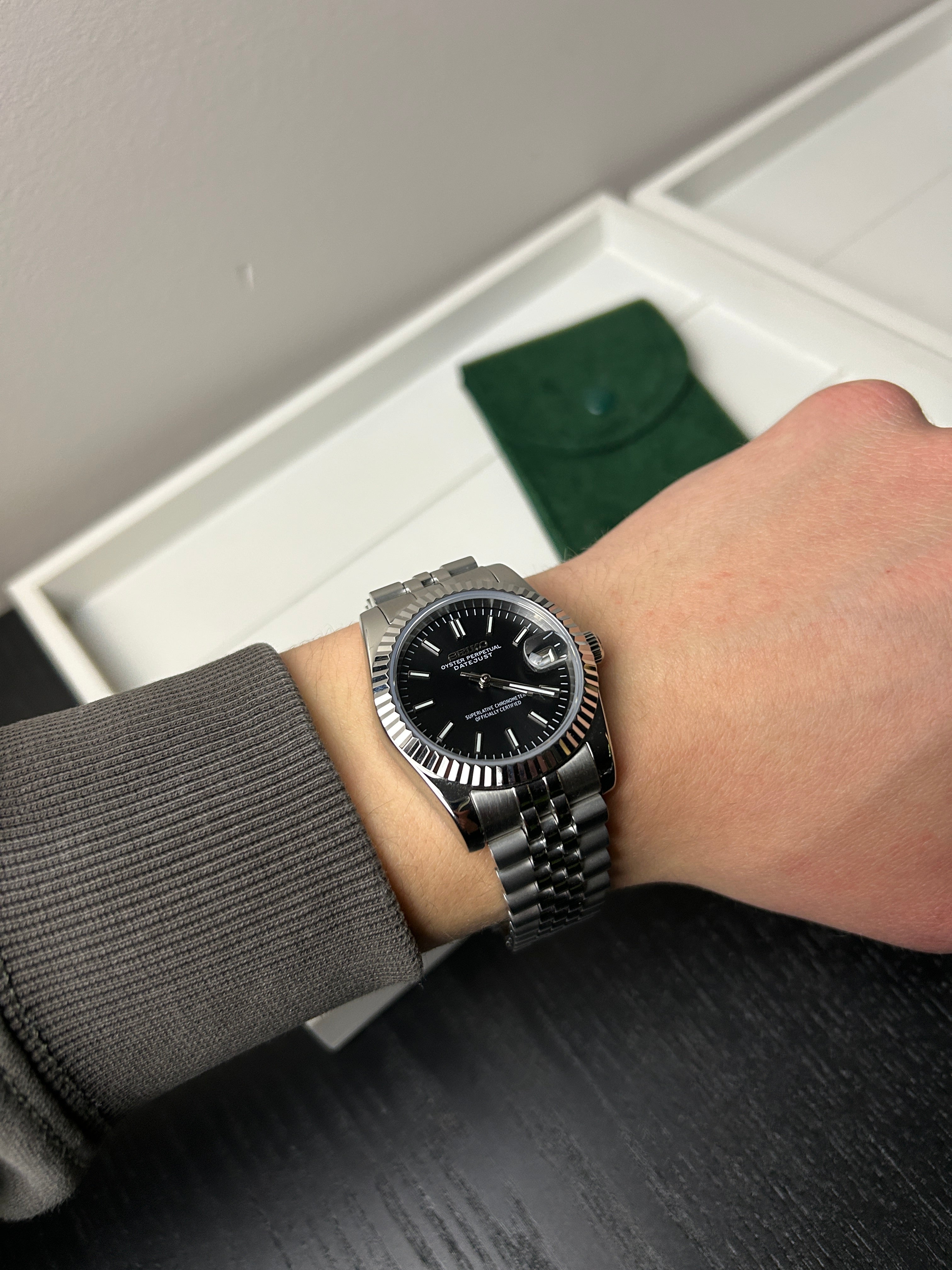 Datejust 自動巻き ブラック　ノーブランド Buy Genuine Used Rolex Datejust 36 116234 Watch - Black Dial