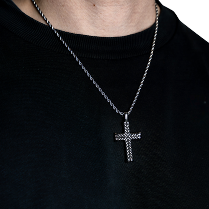 empowrd-cross-pendant-silver-2